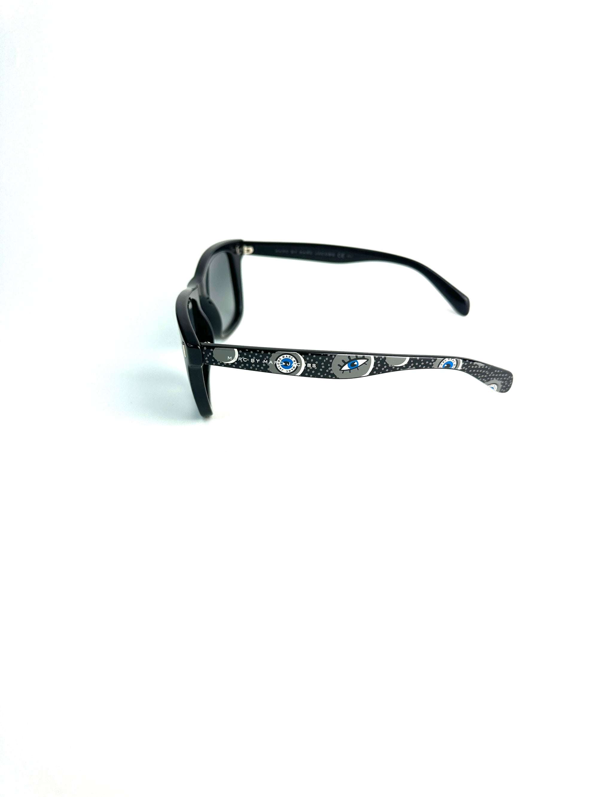 MARC JACOBS MMJ335