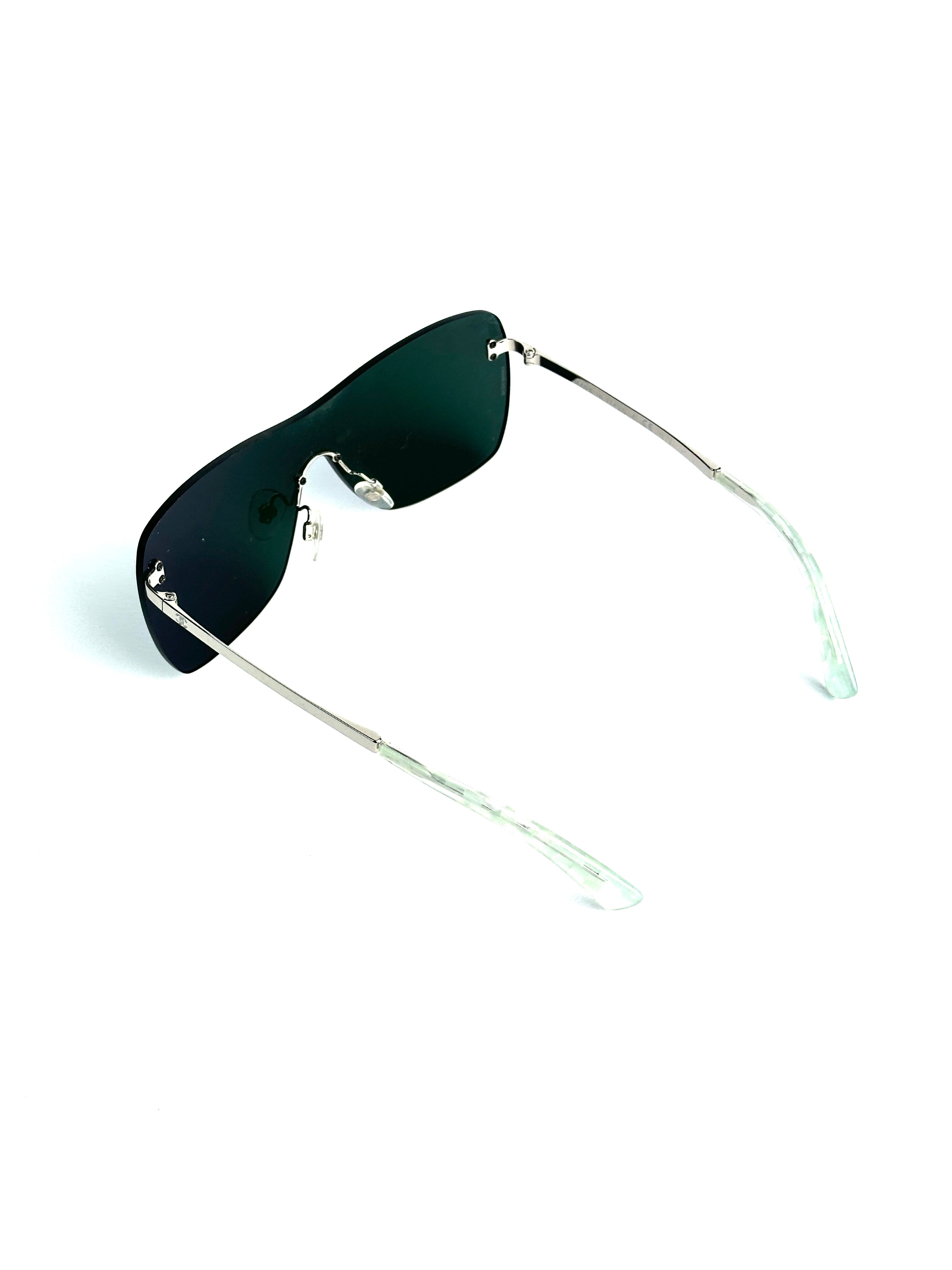 Occhiali da sole CHANEL 4215
